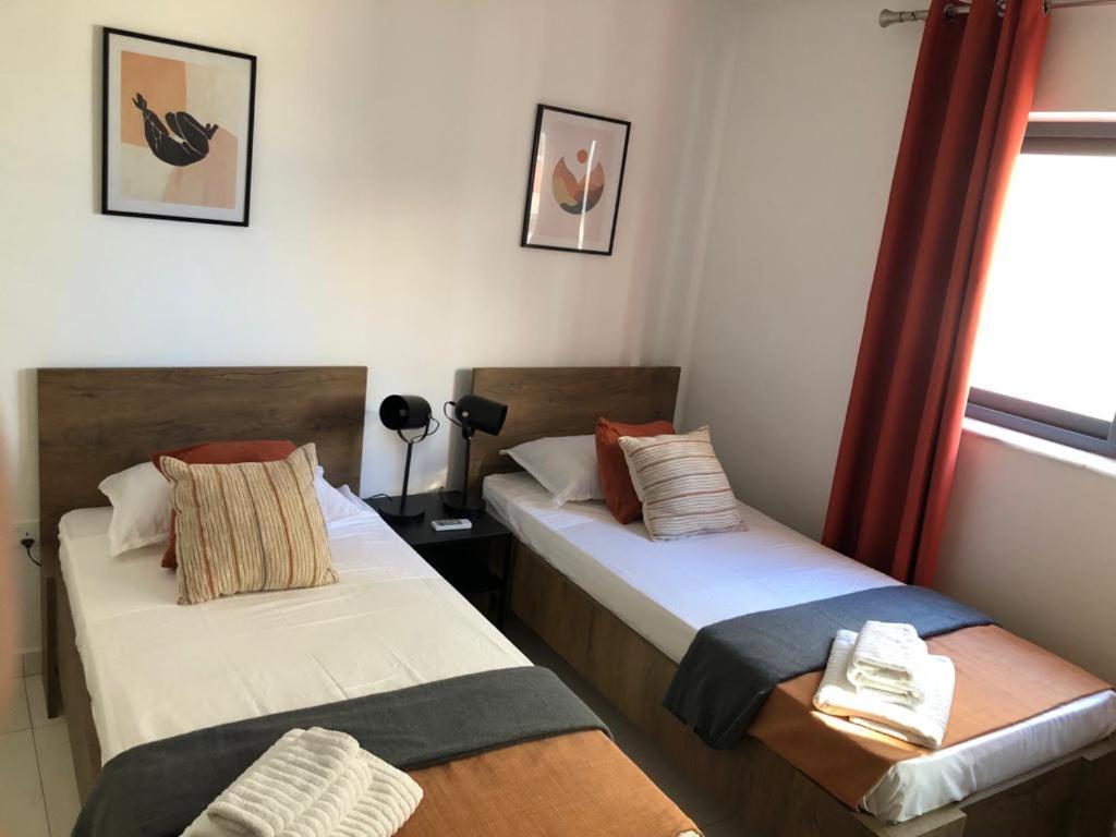 סיינט פול ביי Brand New Apartment 2 Mins From Seafront מראה חיצוני תמונה