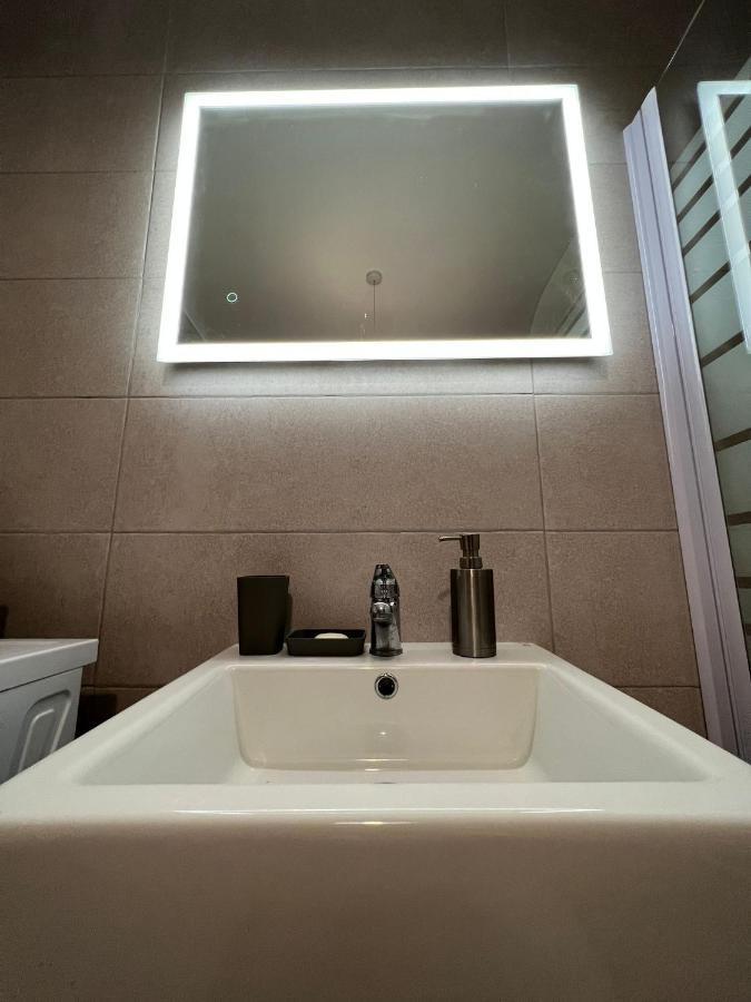 סיינט פול ביי Brand New Apartment 2 Mins From Seafront מראה חיצוני תמונה